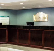 La Quinta Inn & Suites by Wyndham Milwaukee SW New Berlin hotel detail image 4