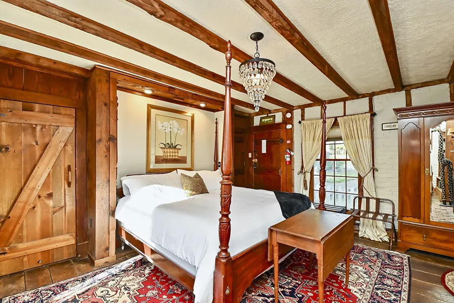 Prospect Hill Inn & Restaurant hotel detail image 6