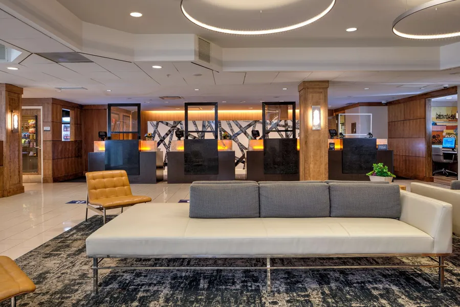 DoubleTree by Hilton Hotel & Suites Pittsburgh Downtown hotel detail image 6