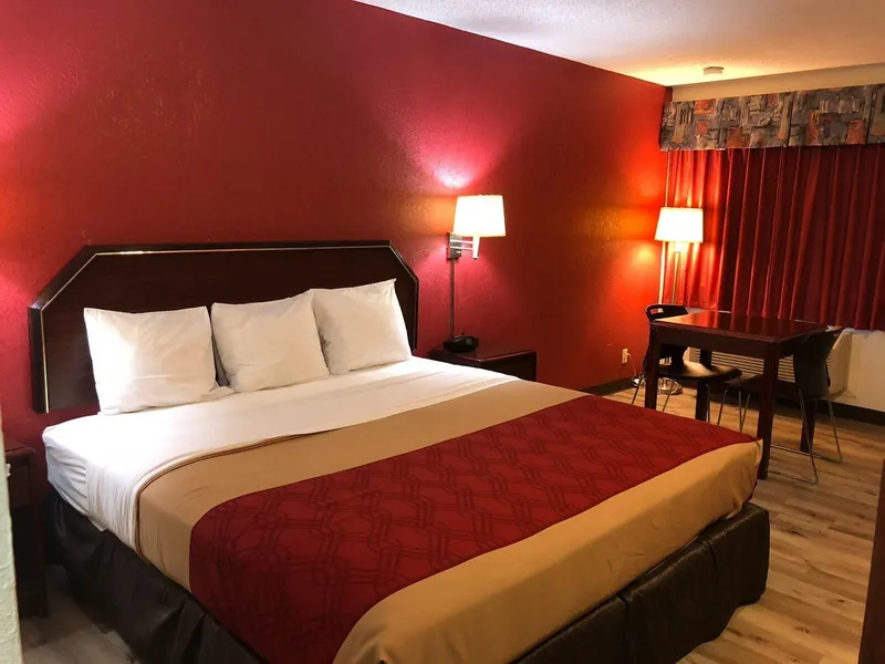 Econo Lodge Williamsburg Historic Area hotel detail image 6