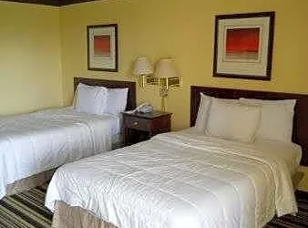 Knights Inn Atlanta hotel thumbnail 4