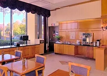 Knights Inn Atlanta hotel thumbnail 7