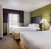Holiday Inn Express Hotel & Suites Mooresville - Lake Norman by IHG hotel detail image 7