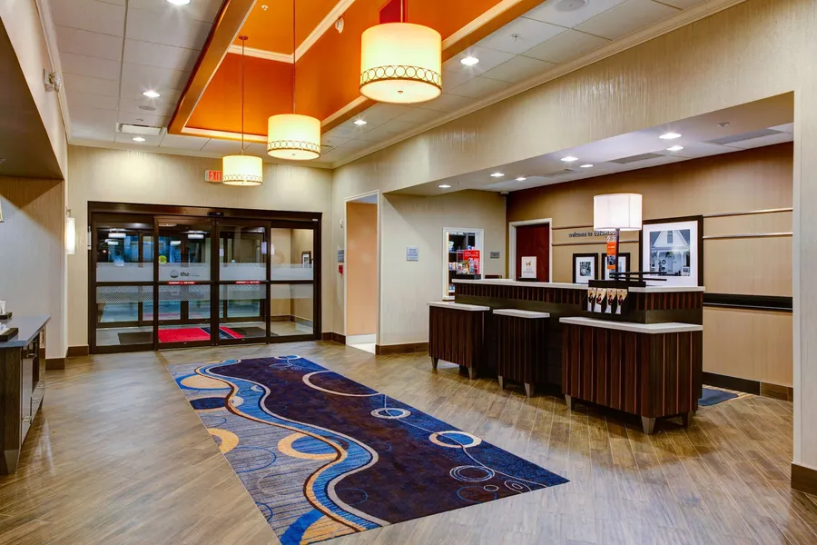 Hampton Inn & Suites Columbus hotel detail image 2