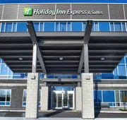 Holiday Inn Express & Suites Vaudreuil by IHG hotel detail image 3