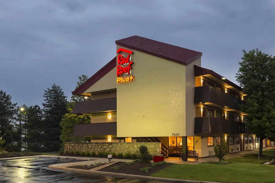 Red Roof Inn PLUS+ Chicago - Willowbrook hotel detail image 2