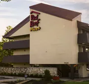 Red Roof Inn PLUS+ Chicago - Willowbrook hotel detail image 3