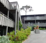 Olympia Lodge hotel detail image 5