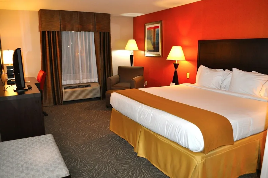 Holiday Inn Express Pittsburgh East - Mall Area by IHG hotel detail image 6