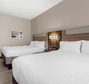 Holiday Inn Express Pittsburgh East - Mall Area by IHG hotel detail image 7