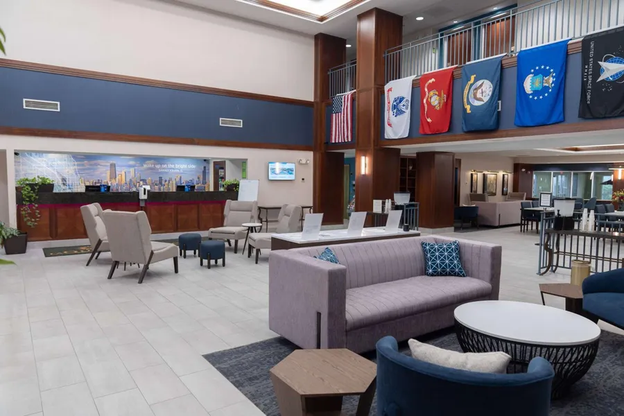 La Quinta Inn & Suites by Wyndham Bannockburn-Deerfield hotel detail image 6