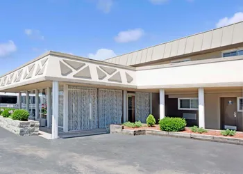 Days Inn by Wyndham Elk Grove Village Chicago hotel thumbnail 7