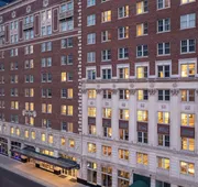 DoubleTree Suites by Hilton Hotel Detroit Downtown - Fort Shelby hotel detail image 3