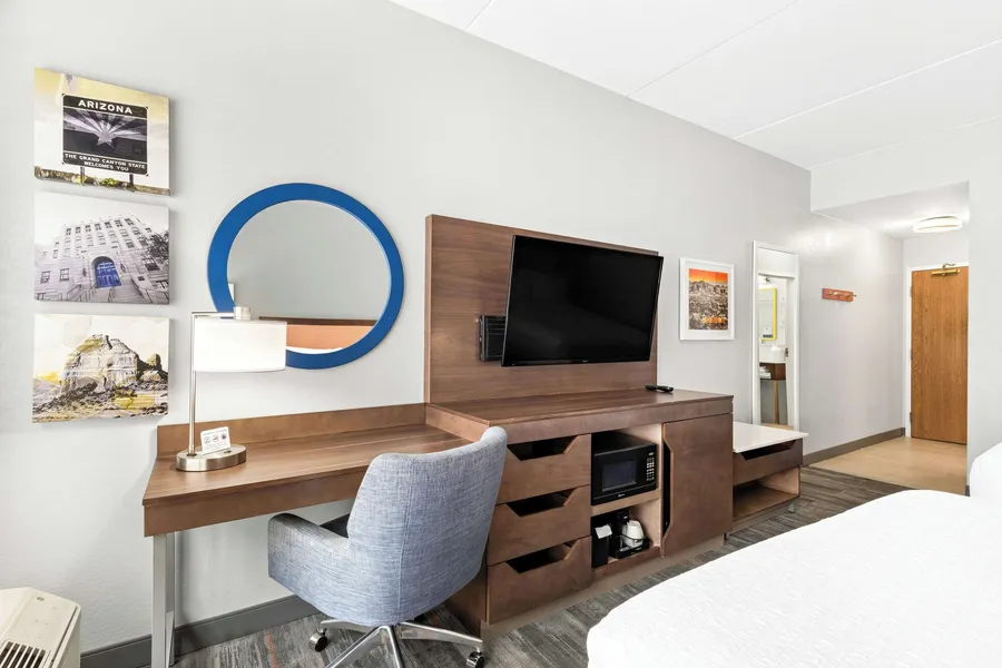 Hampton Inn & Suites Phoenix-Goodyear hotel detail image 6