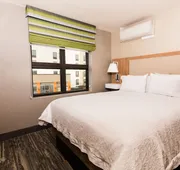 Hampton Inn & Suites Seattle-Downtown hotel detail image 7
