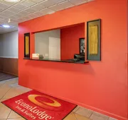 Econo Lodge Inn & Suites Granite City - St. Louis hotel detail image 4