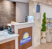 Days Inn by Wyndham St. Petersburg / Tampa Bay Area hotel detail image 5