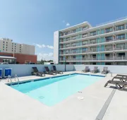 Howard Johnson by Wyndham Virginia Beach At The Beach hotel detail image 3