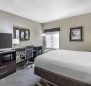 Best Western Plus Lee's Summit Hotel & Suites hotel detail image 7