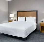 Hampton Inn & Suites Clayton/St. Louis-Galleria Area hotel detail image 7