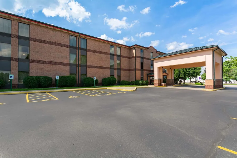 Quality Inn & Suites Sellersburg - Louisville Area hotel detail image 2