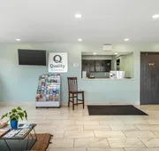 Quality Inn Chesapeake - Greenbrier hotel detail image 4