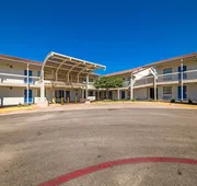 Motel 6 Dallas, TX - Farmers Branch hotel detail image 5