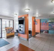 Motel 6 Omaha - Central hotel detail image 4