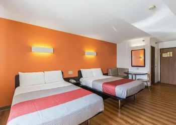 Motel 6 Omaha NE - Central hotel thumbnail 7