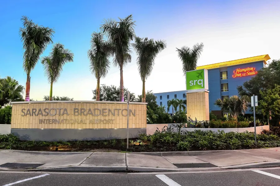 Hampton Inn & Suites Sarasota/Bradenton-Airport, FL hotel detail image 6