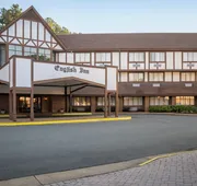 English Inn of Charlottesville hotel detail image 3