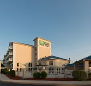 Holiday Inn Express & Suites Asheville SW - Outlet Ctr Area by IHG hotel detail image 3