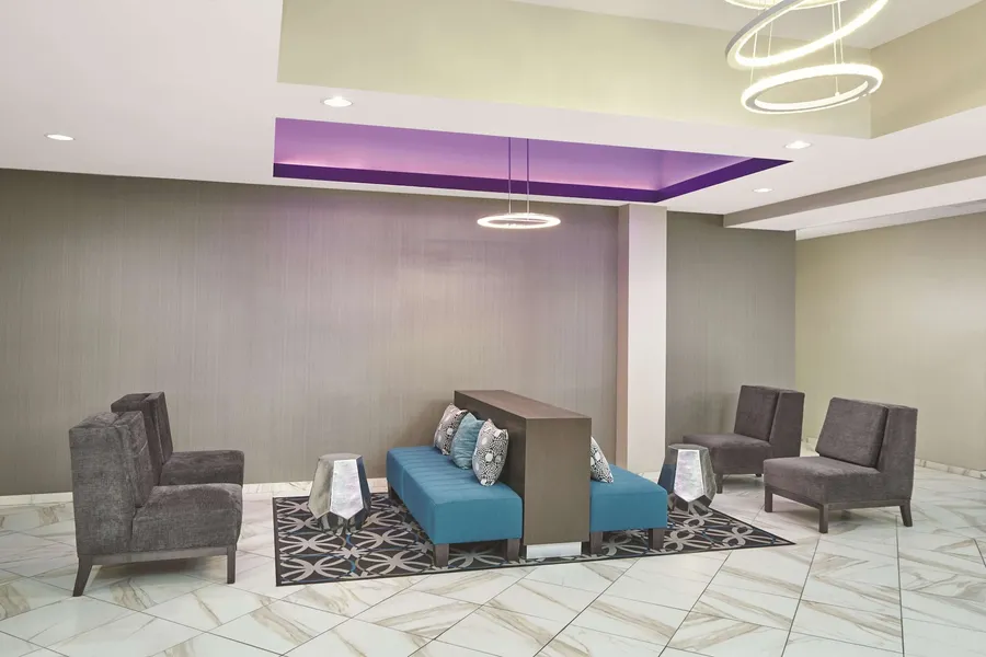 La Quinta Inn & Suites by Wyndham Springfield IL hotel detail image 6