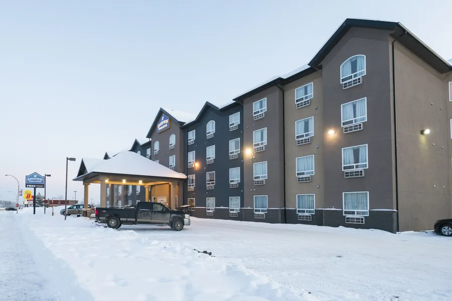 Lakeview Inns & Suites - Fort Nelson hotel detail image 2