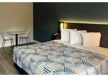 Motel 6 National City CA hotel thumbnail 6