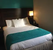 Rockaway Hotel Brooklyn hotel detail image 3