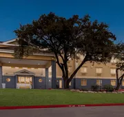 Quality Inn & Suites San Antonio Airport - Stone Oak hotel detail image 3