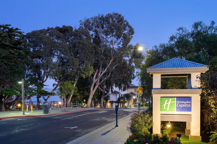 Holiday Inn Express Monterey-Cannery Row by IHG hotel detail image 2