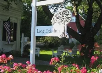 Long Dell Inn hotel thumbnail 4