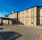 Service Plus Inn and Suites - Grande Prairie hotel detail image 3