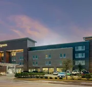 La Quinta Inn & Suites by Wyndham College Station South hotel detail image 7