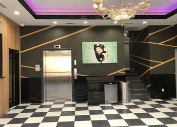 Airport Plaza Hotel JFK Airport hotel thumbnail 4