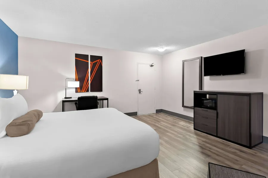 SureStay Plus by Best Western Windsor hotel detail image 6