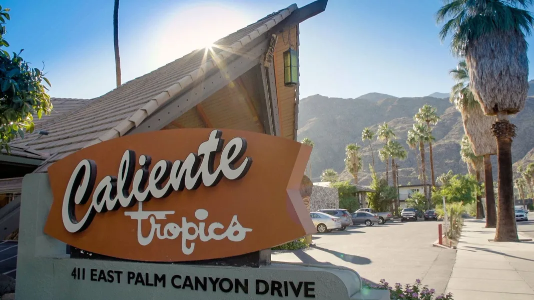 Caliente Tropics Hotel hotel detail image 6
