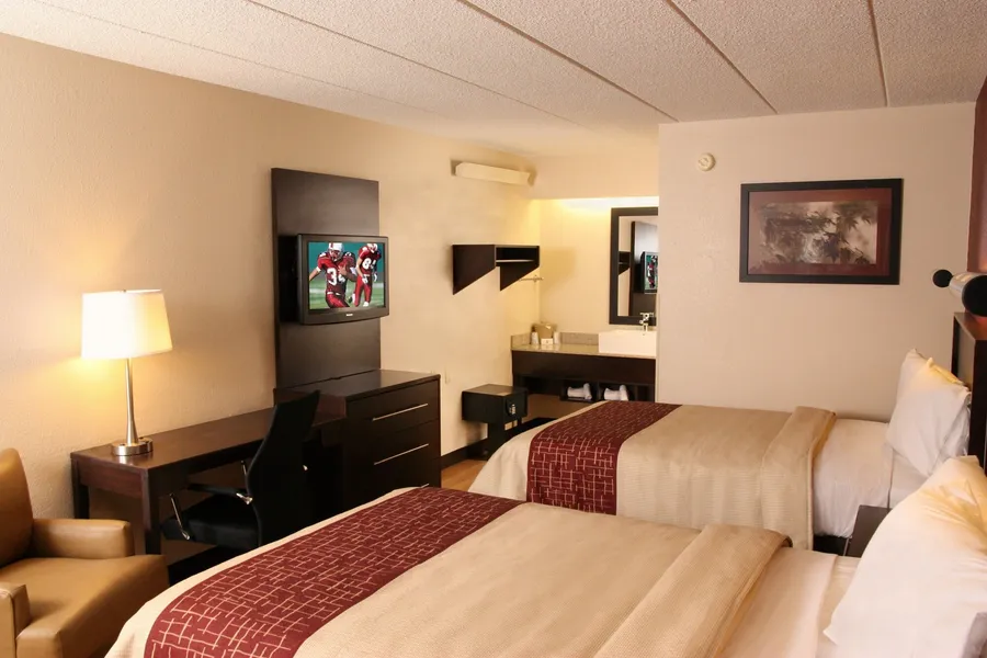 Red Roof Inn PLUS+ Philadelphia Airport hotel detail image 6