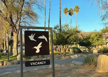 Hummingbird Inn of Ojai hotel thumbnail 2