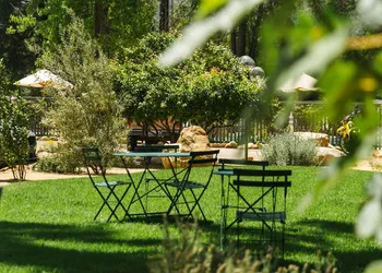 Hummingbird Inn of Ojai hotel thumbnail 3