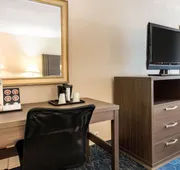 Econo Lodge Orlando Airport hotel detail image 7