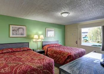 Drake Inn hotel thumbnail 6