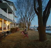 Snug Harbor Inn hotel detail image 4